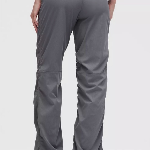 Lululemon Dance Studio Slim-Fit High-Rise Flared Pant
Size: XXXS - Picture 3 of 11